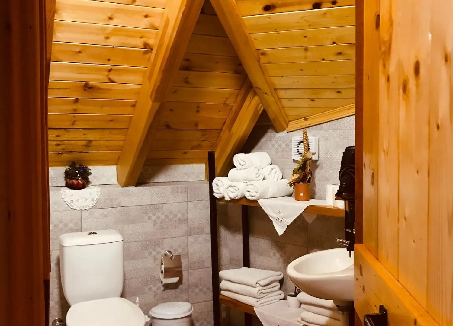 Kore Guest House Gjirokastër